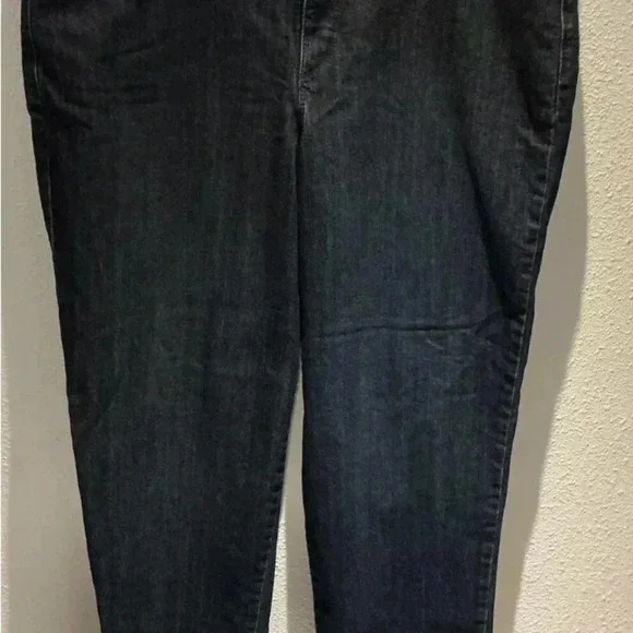 Gloria Vanderbilt Women's Classic Amanda High Rise Jean Size 16 Dark Wash - Picture 4 of 7